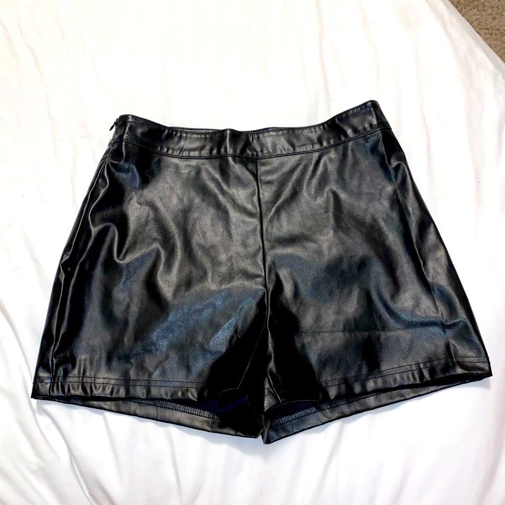 New with tag Shein faux black leather shorts